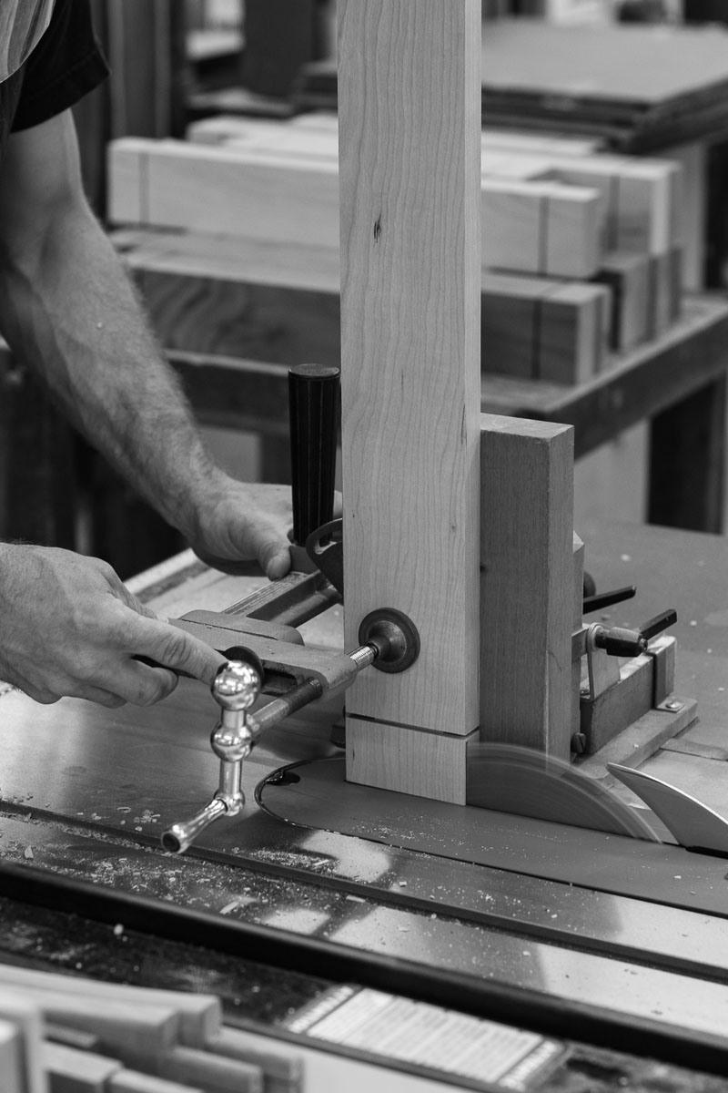 Cutting tenon cheeks at table saw