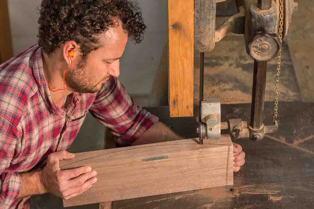 Will bandsawing rocking chair crest