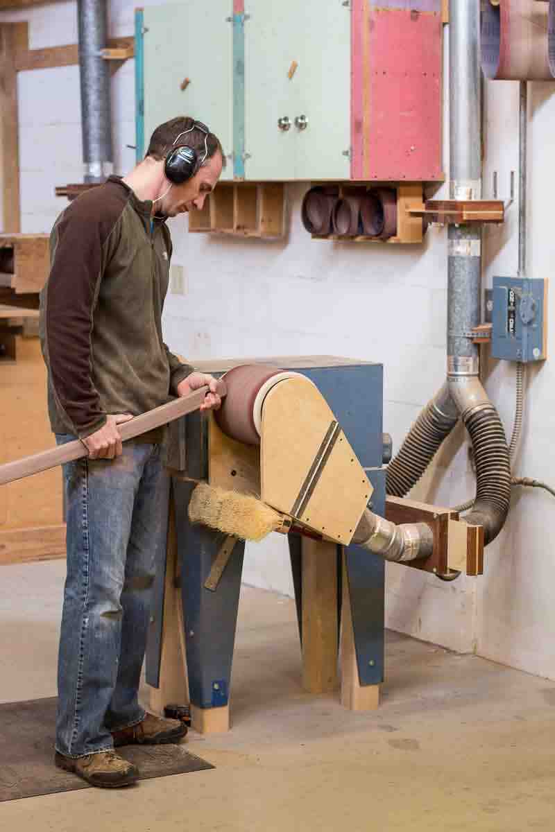 Austin profiling rocker ends at the pump sander