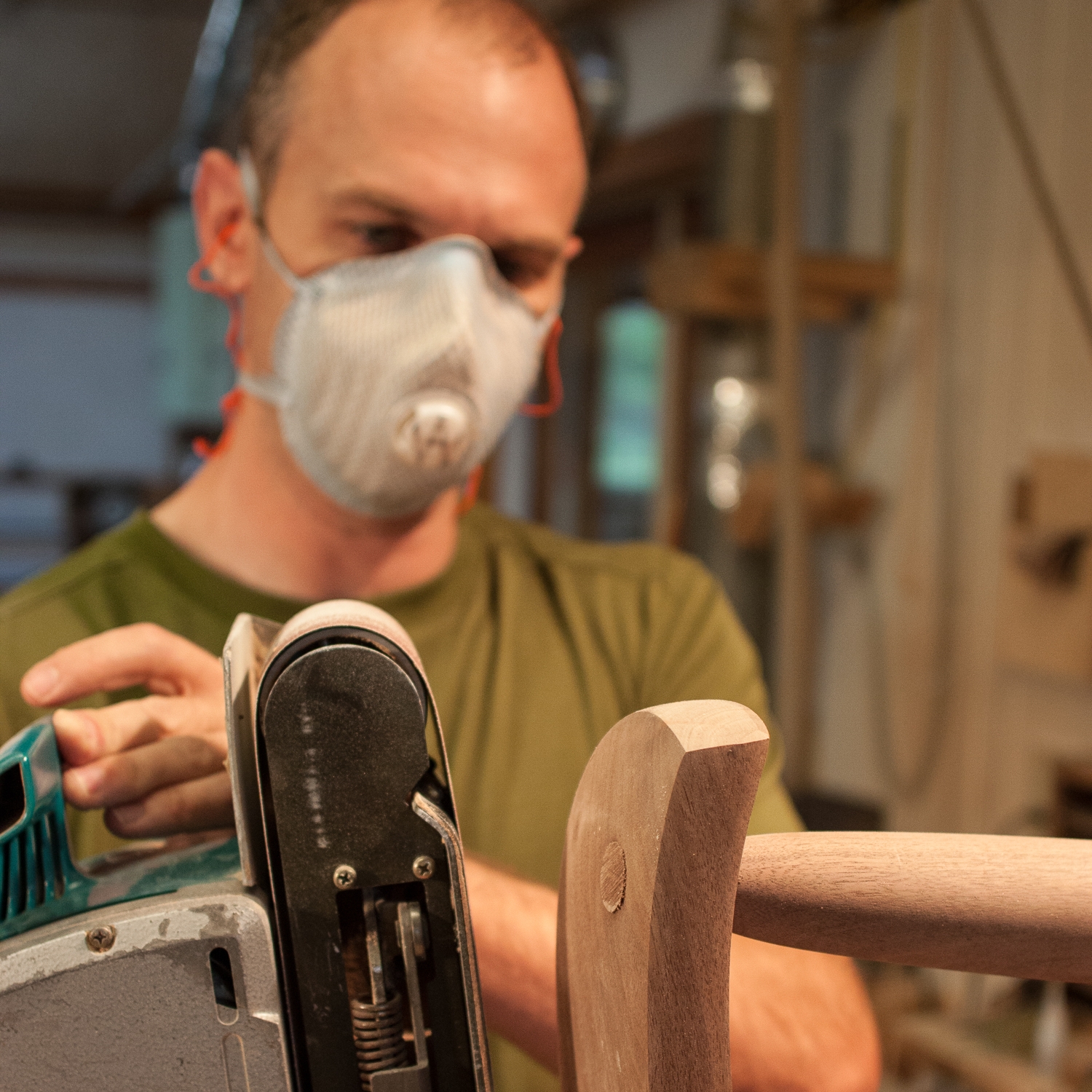 leveling arm of rocker