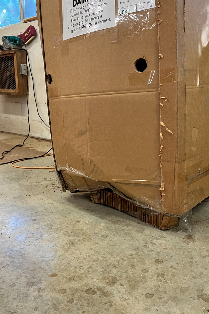 Bad stuff, damaged shipping crate