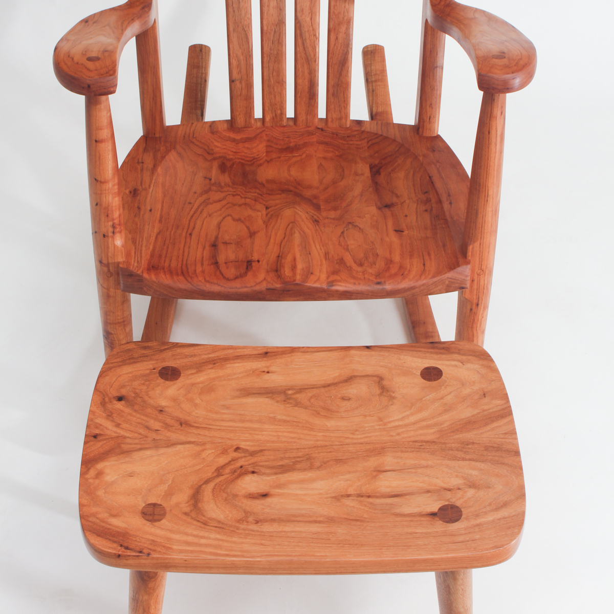 Harris Footstool and Weeks Rocker view of grain pattern.