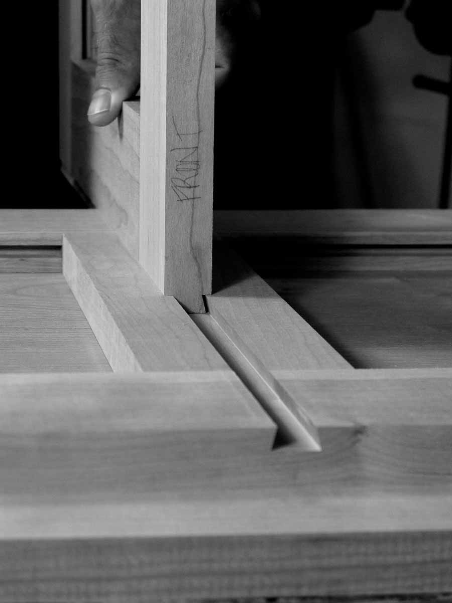 assembling a sliding dovetail joint 2